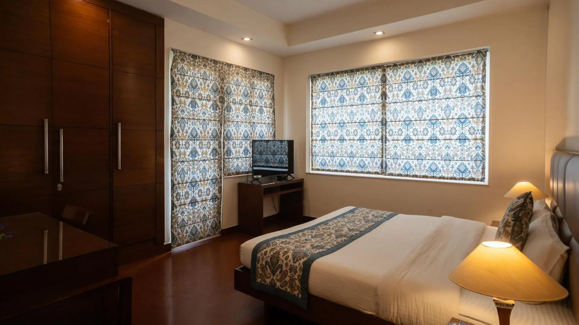 Ahuja Residency Noida Apartment 0*,
